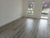 helle 2 Raumwohnung mit Balkon - Wohnzimmer